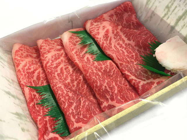 【送料無料】神戸牛 赤身もも 280g　すき焼き用スライス
